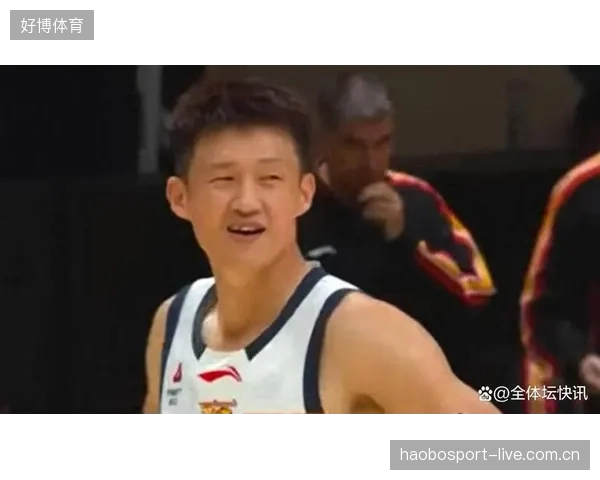 周鹏意外受伤！广东队遭遇重大打击：球迷的焦虑与球员的坚持